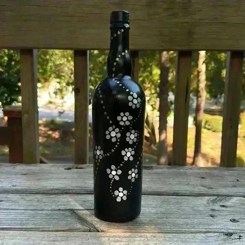 HAND Crafted Hand Painted Wine Bottle Black White Silver Gold with Fairy Lights - Picture 5 of 11